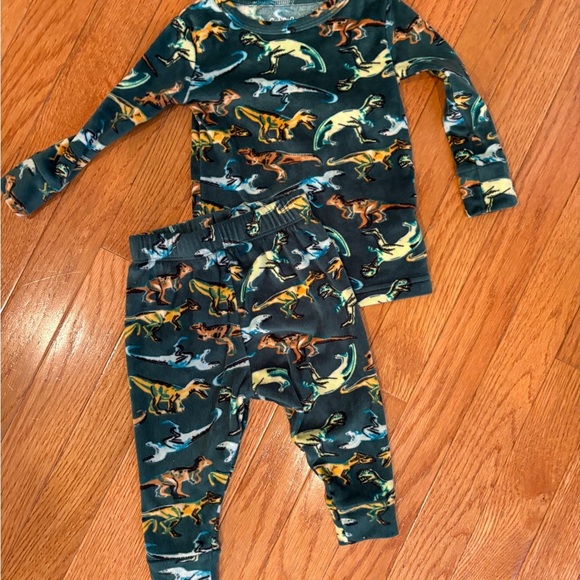 Cat & Jack Dinosaur fuzzy Print Kids Pajamas - Picture 1 of 3